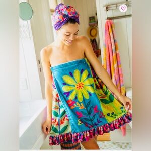 Natural Life NWT Colorful Floral Towel Wrap
